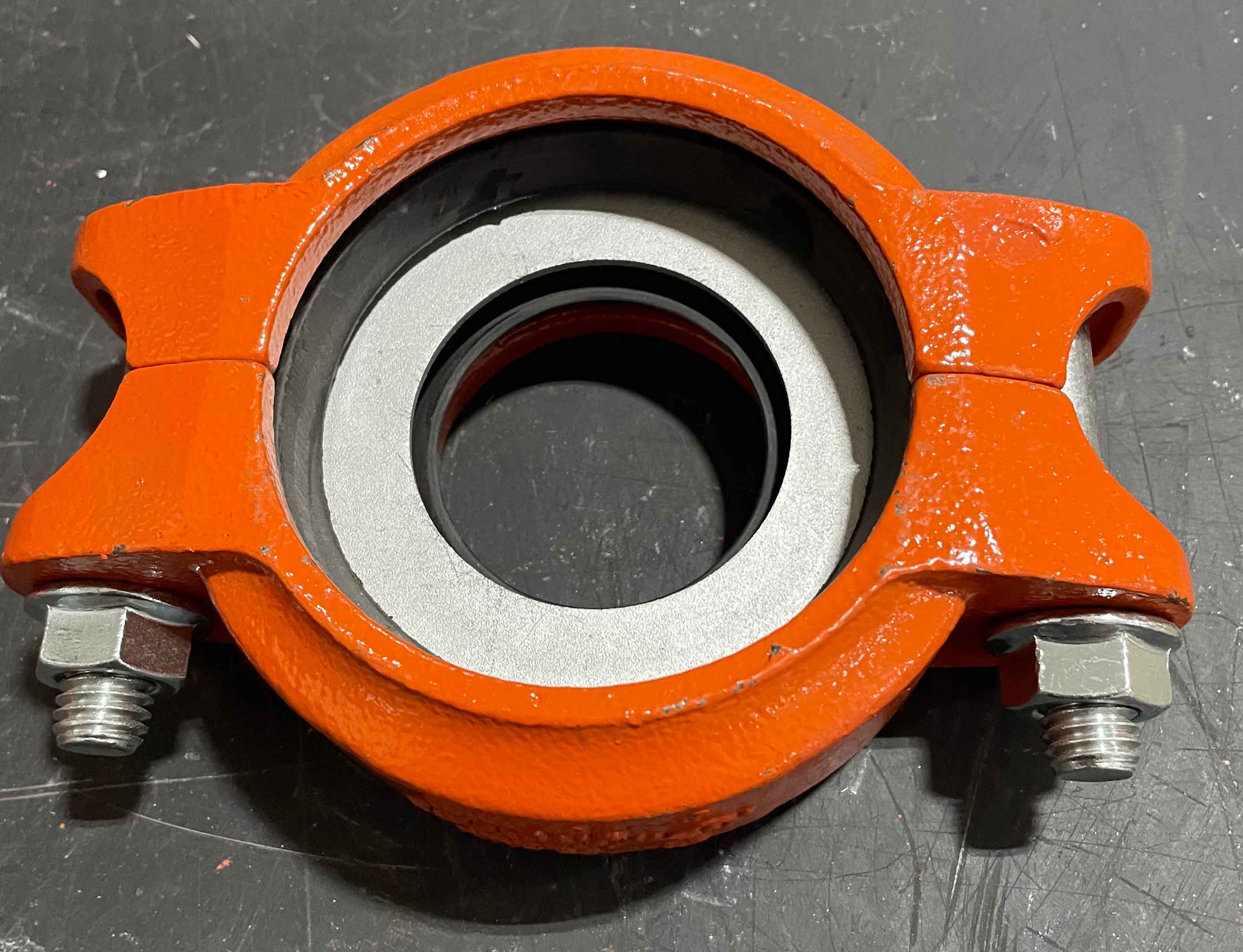 REDUCING FLEXIBLE COUPLING, 300 PSI, 1-1/2"X1-1/4" - 8"X6", UL/FM Listed